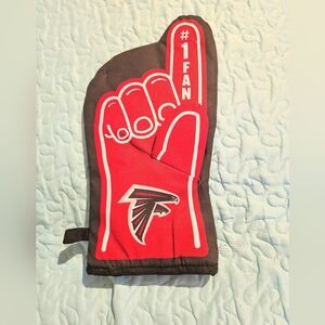 NFL Red and Black Oven Mitt